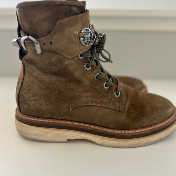 AS 98 Boot - Picture 3 of 6